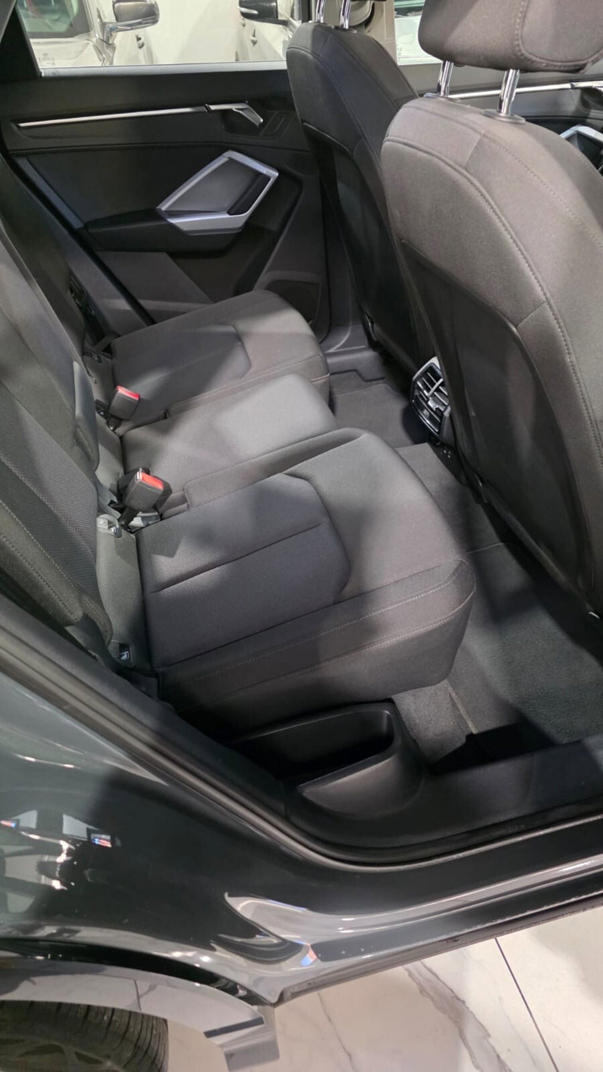 Audi Q3 Sportback 35 TDI quattro S tronic Business Plus (18)