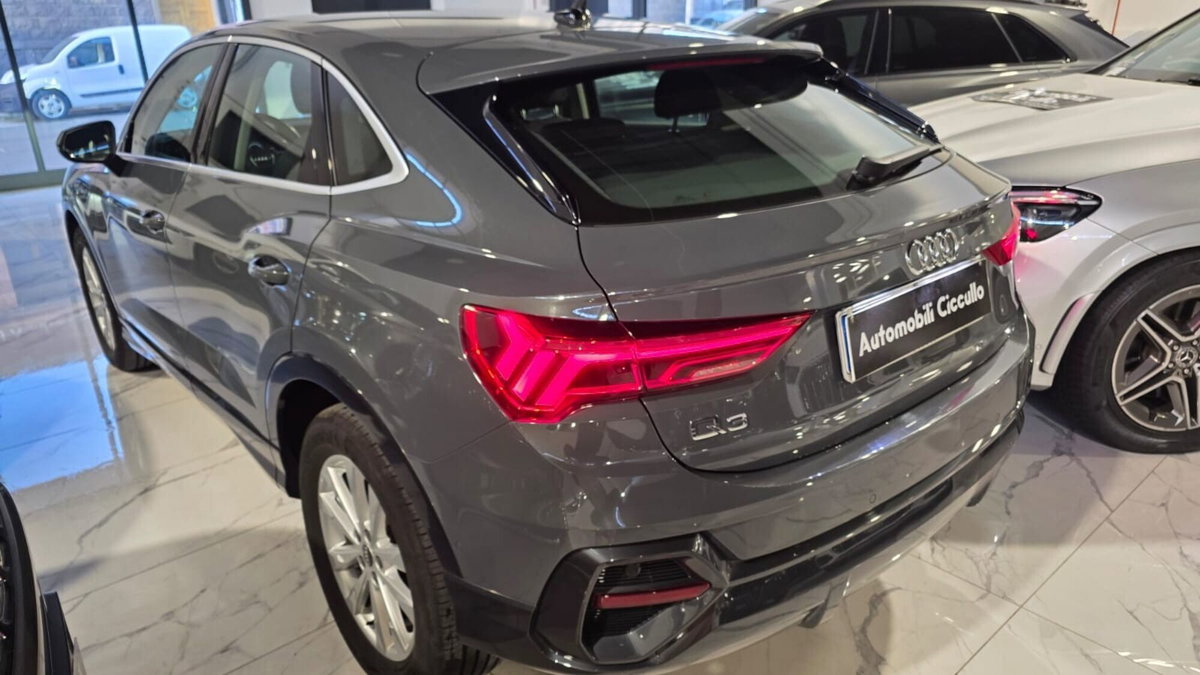 Audi Q3 Sportback 35 TDI quattro S tronic Business Plus (9)