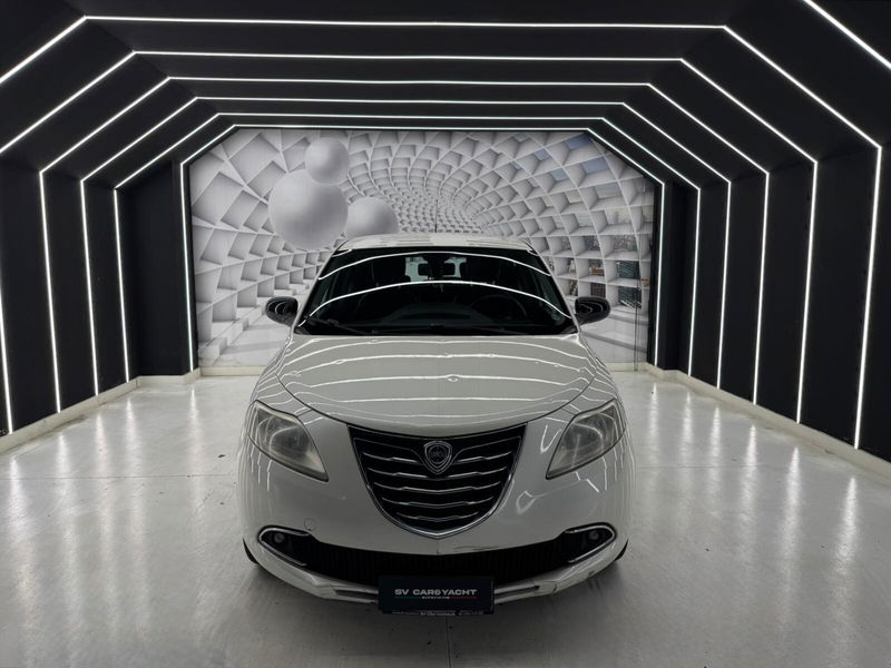 Lancia Ypsilon 1.3 MJT 16V 95 CV 5 porte S&S Silver