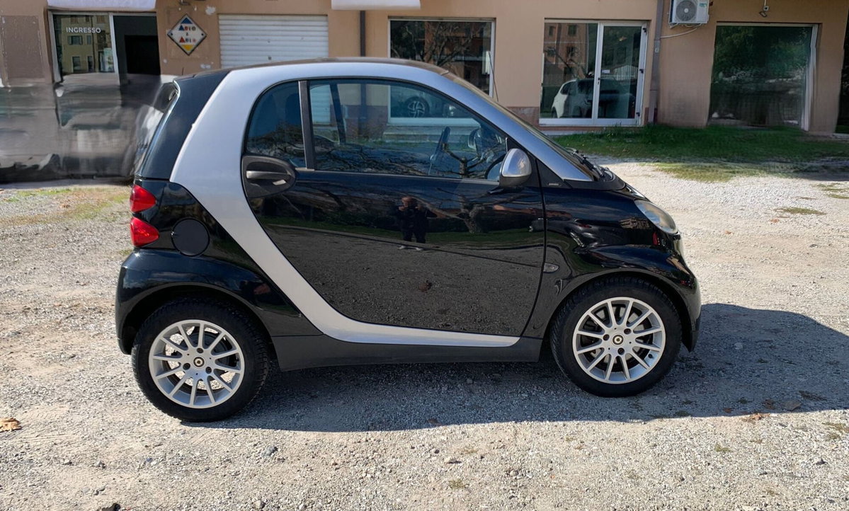 smart Fortwo 800 33 kW coupé passion cdi (5)
