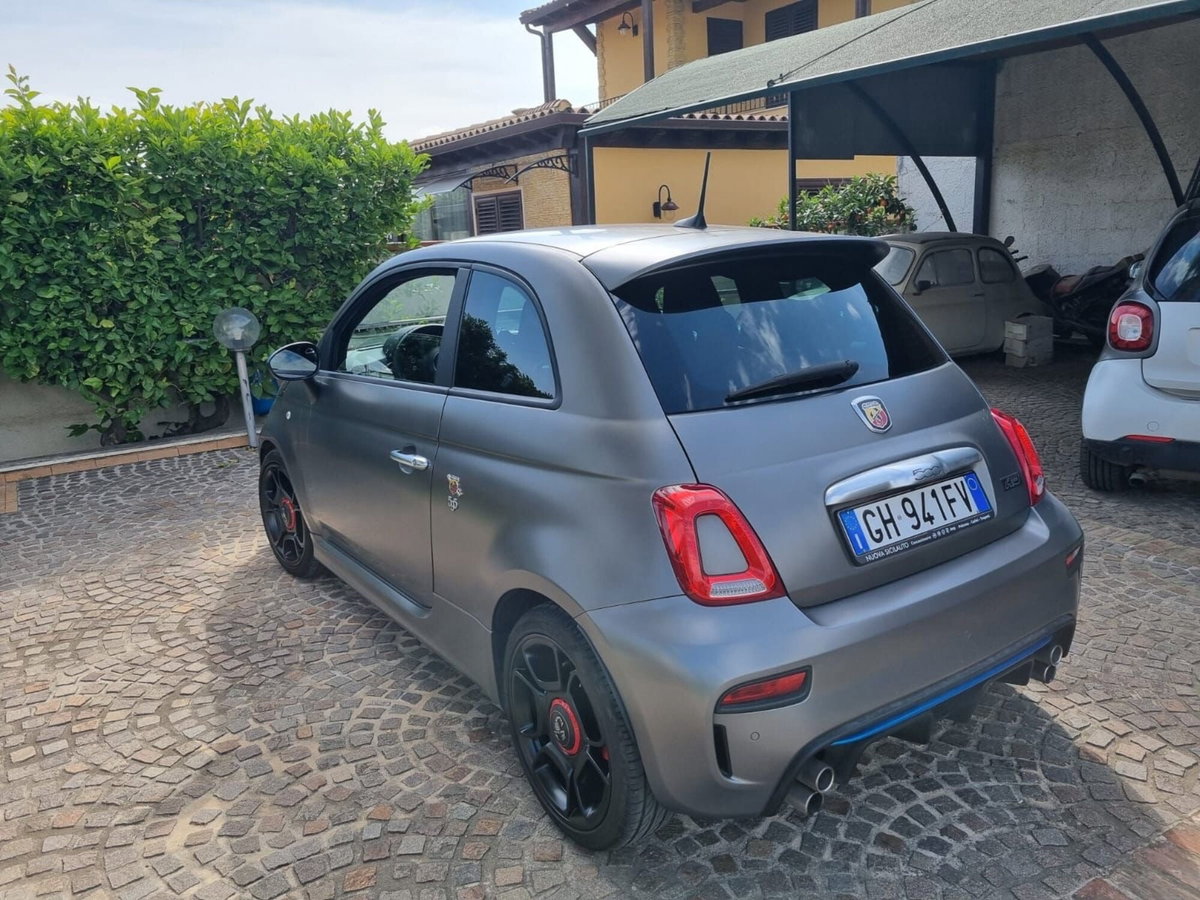 Abarth 595 F595 1.4 Turbo T-Jet 165 CV (10)