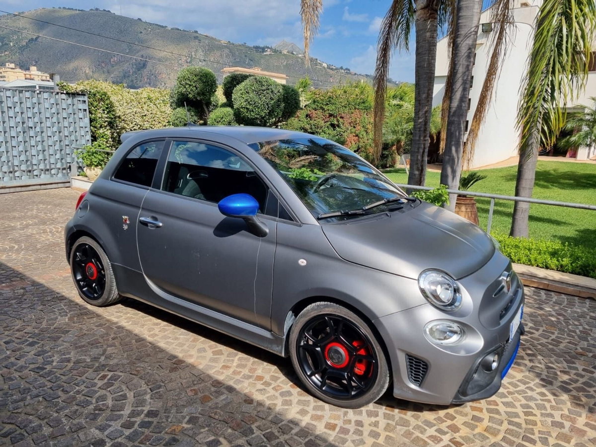 Abarth 595 F595 1.4 Turbo T-Jet 165 CV (2)