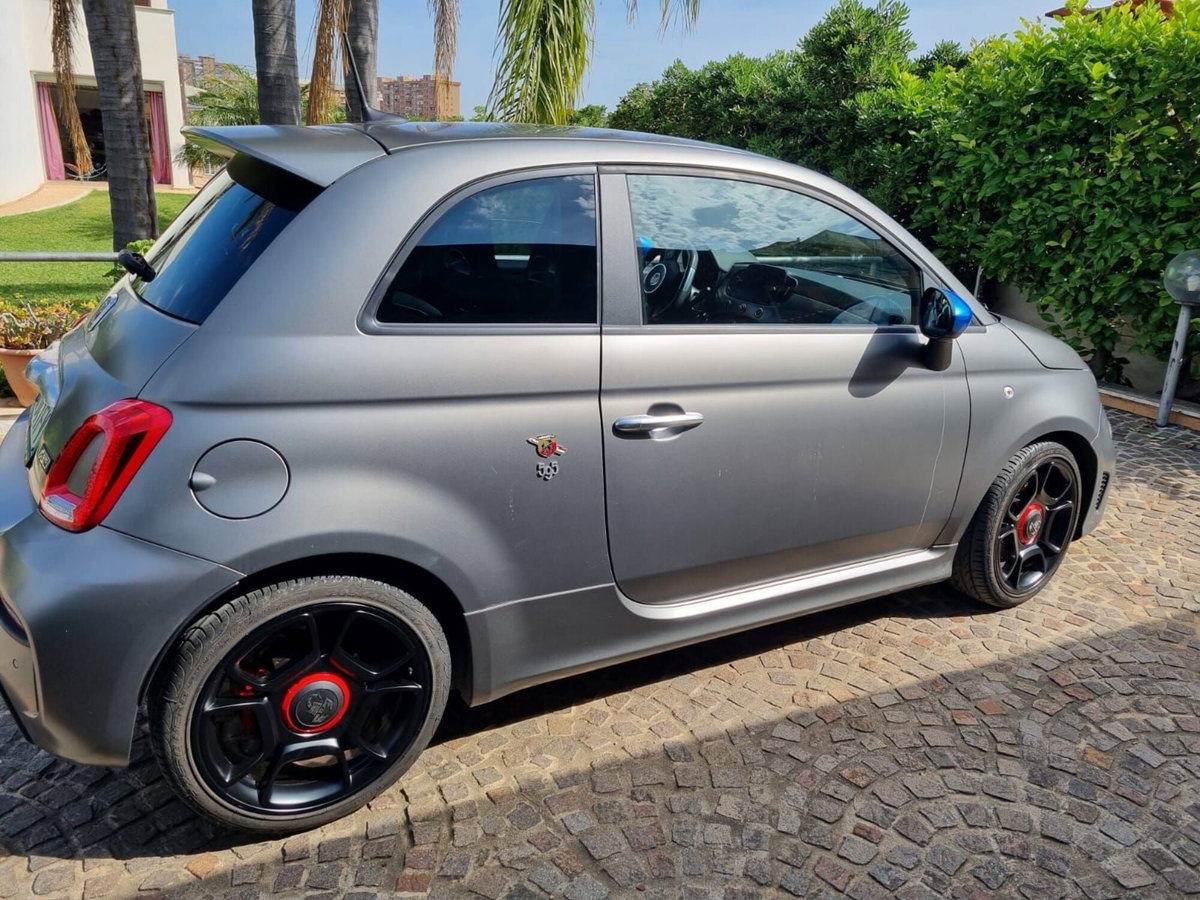 Abarth 595 F595 1.4 Turbo T-Jet 165 CV (4)