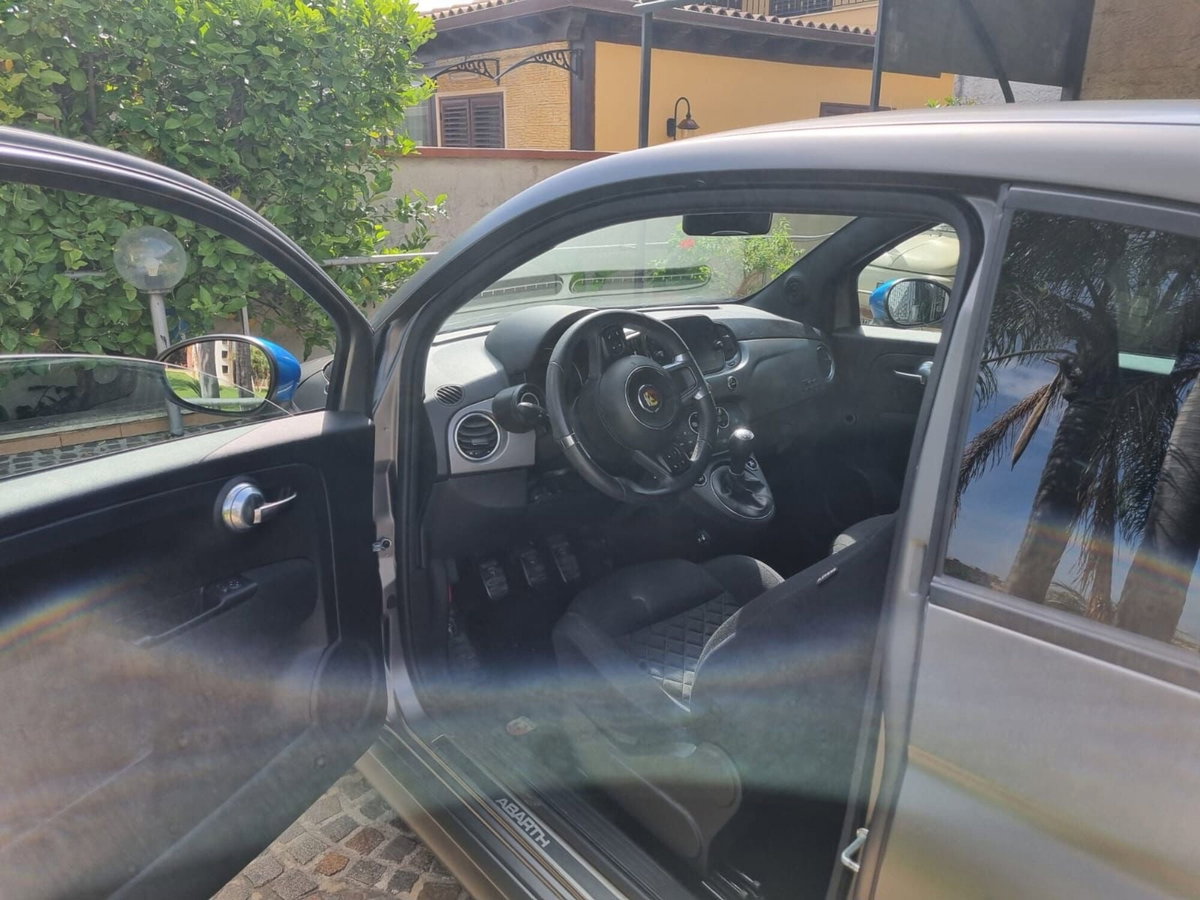Abarth 595 F595 1.4 Turbo T-Jet 165 CV (6)