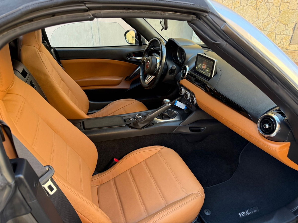 Fiat 124 spider 124 spider 1.4 MultiAir (9)