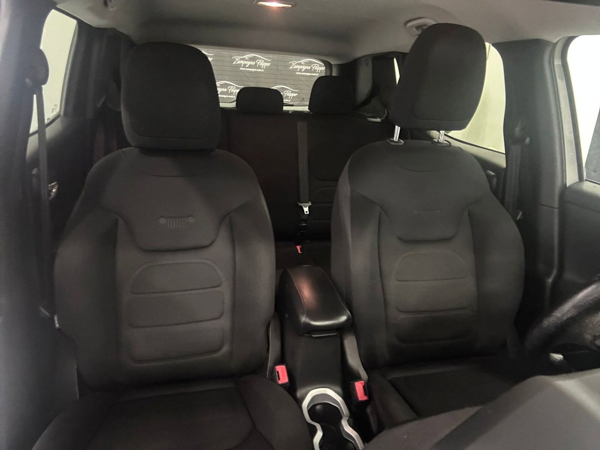 Jeep Renegade 2.0 Mjt 140CV 4WD Active Drive Limited (14)