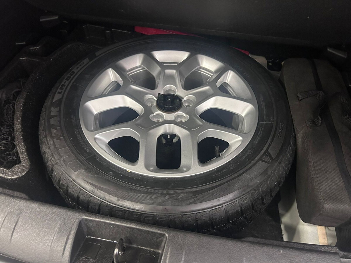 Jeep Renegade 2.0 Mjt 140CV 4WD Active Drive Limited (9)