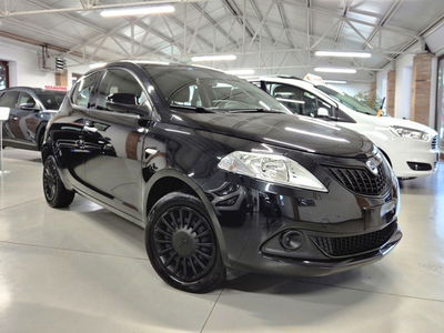 Lancia Ypsilon 1.0 FireFly 5 porte S&S Hybrid Silver Plus usata