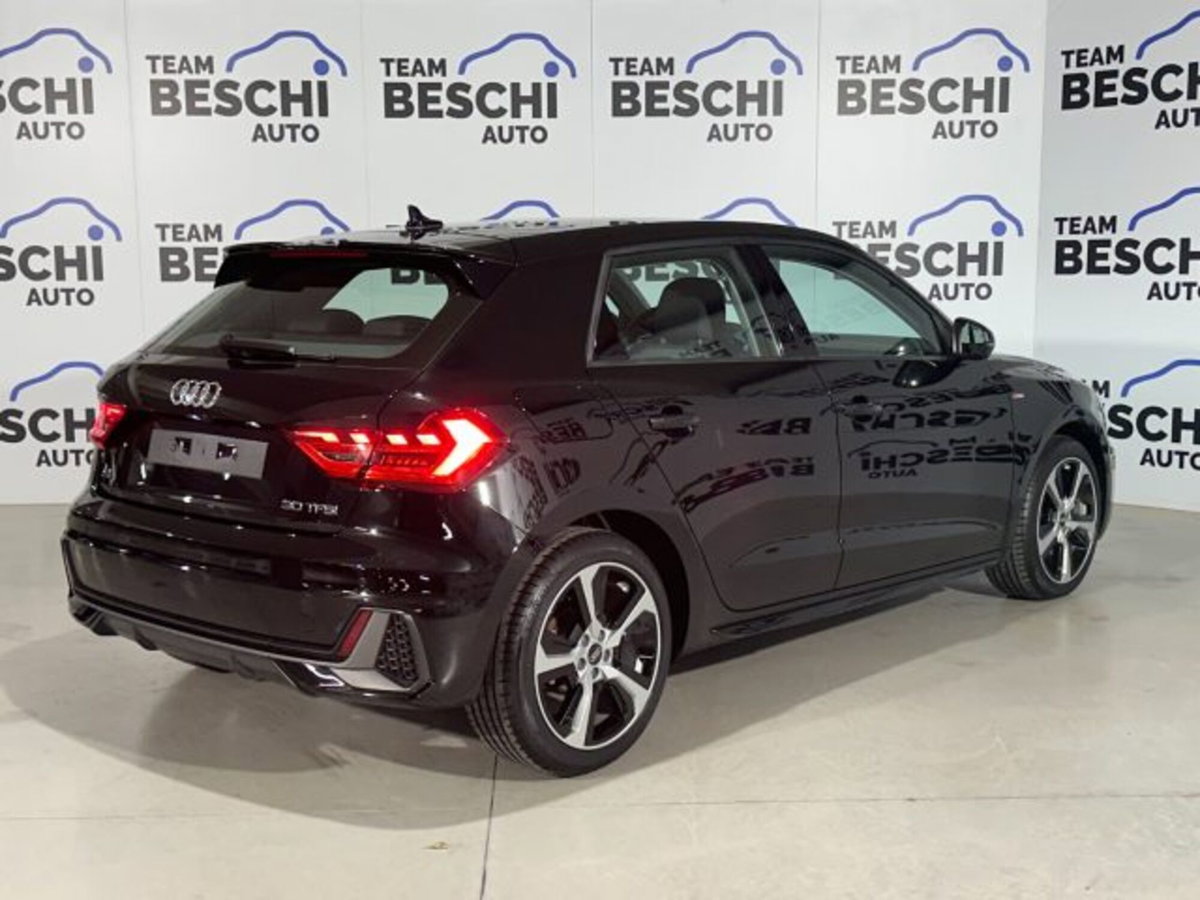 Audi A1 Sportback 30 1.0 tfsi S Line Edition 116cv s-tronic (5)