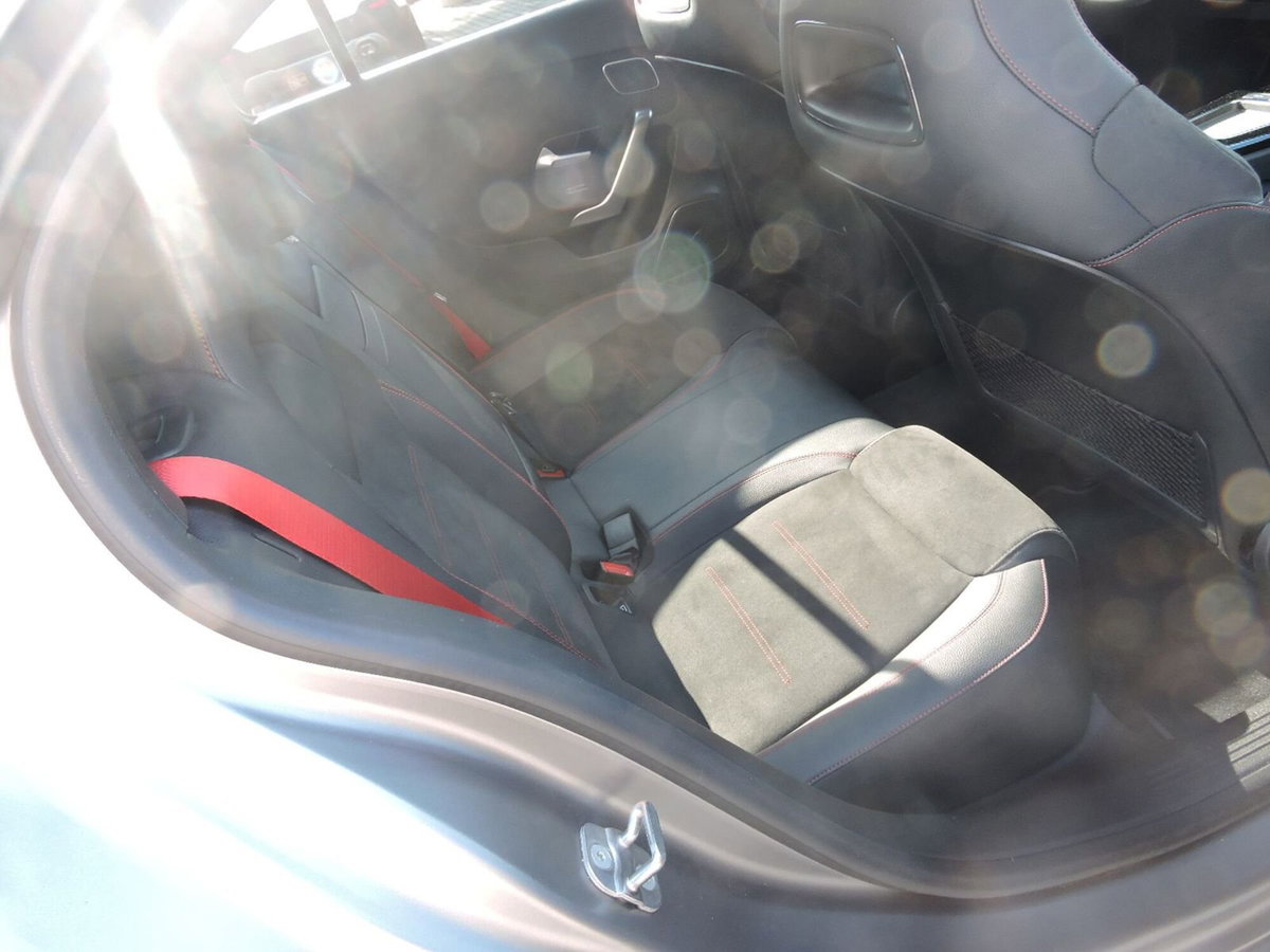 Mercedes-Benz Classe A 45S AMG 4Matic+ (9)