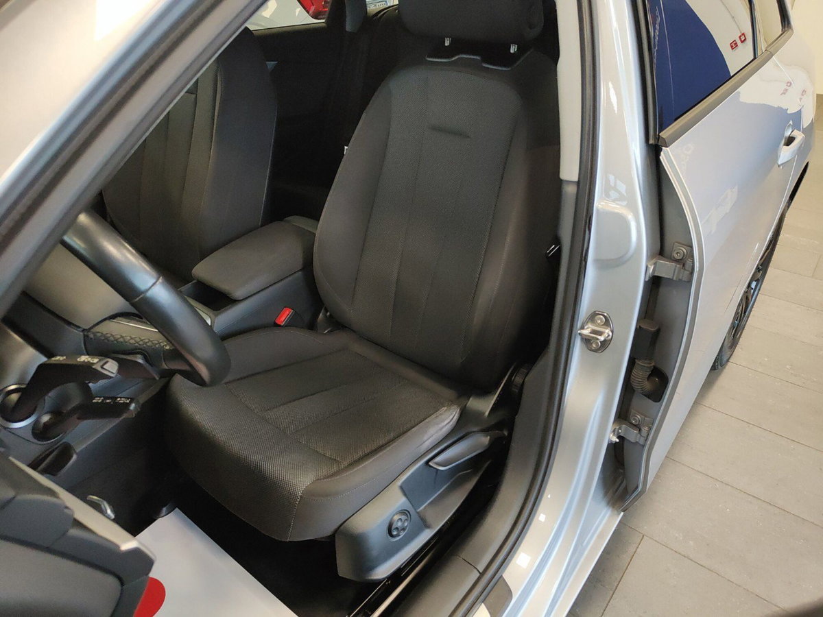 Audi A4 Avant 40 TDI S tronic Business (4)