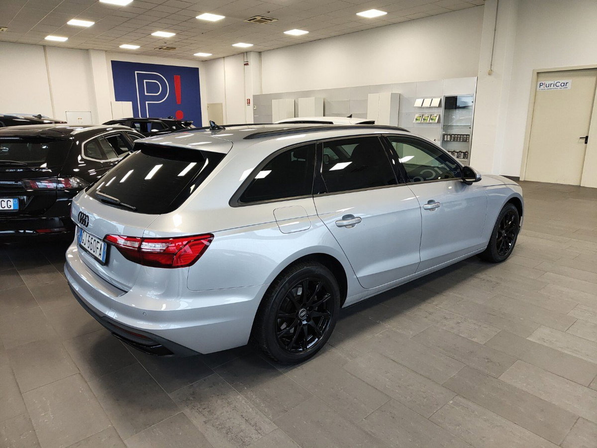 Audi A4 Avant 40 TDI S tronic Business (8)