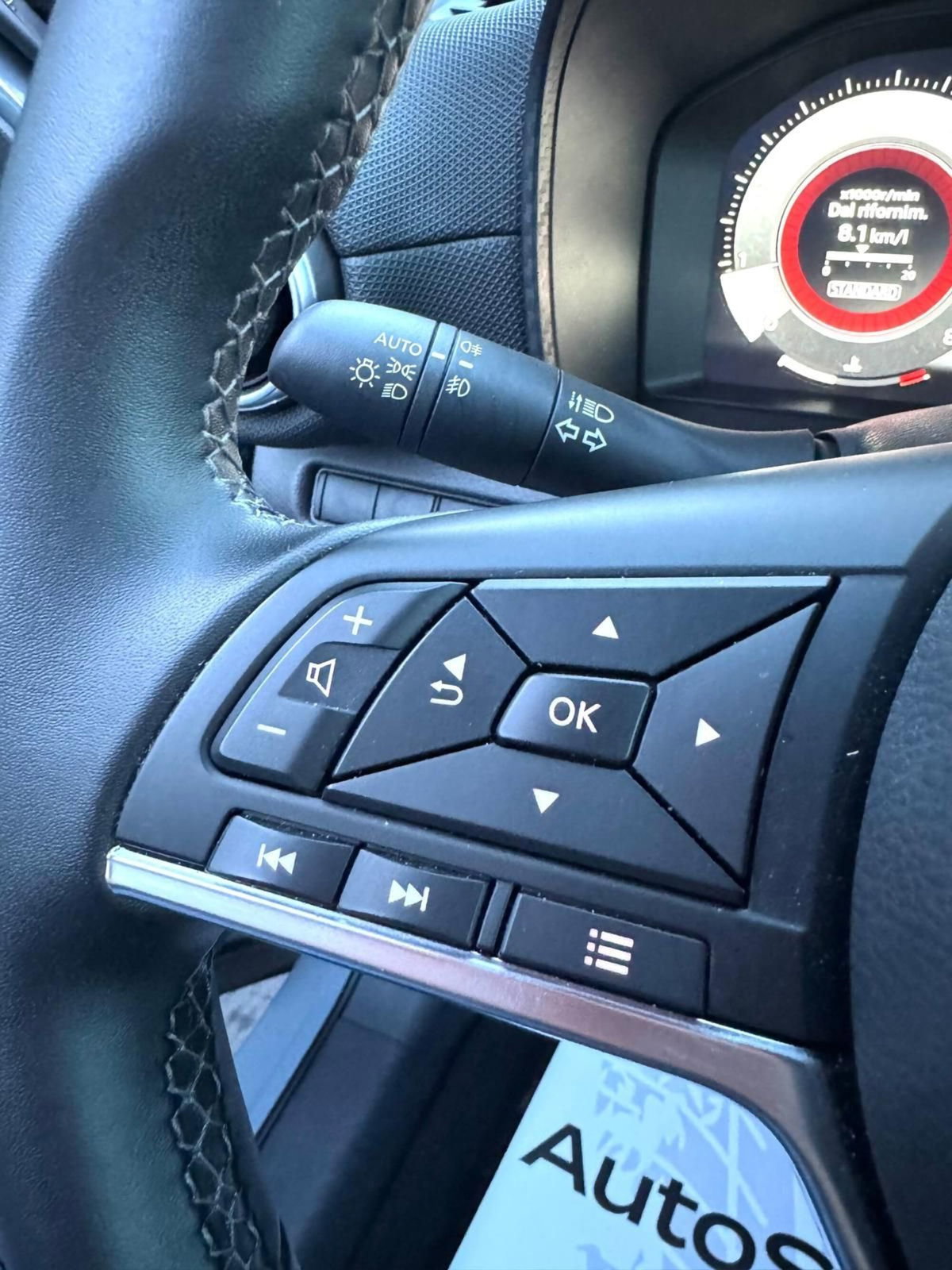 Nissan Juke 1.0 dig-t N-Connecta 114cv (15)