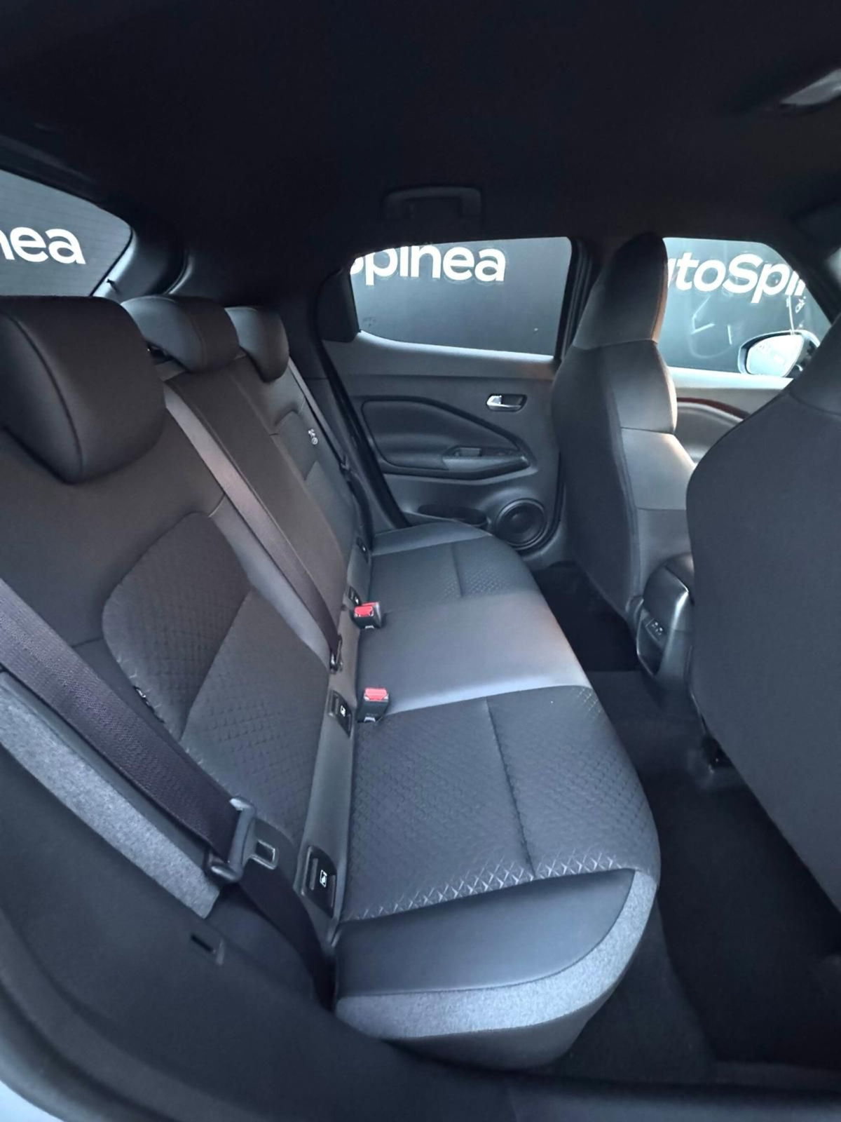 Nissan Juke 1.0 dig-t N-Connecta 114cv (18)