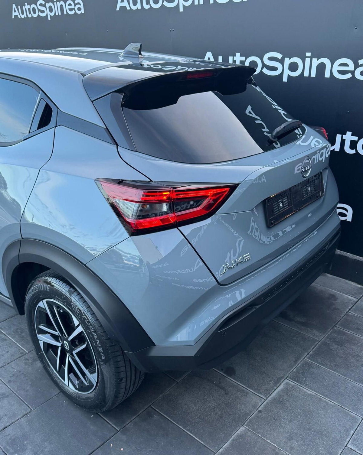 Nissan Juke 1.0 dig-t N-Connecta 114cv (4)