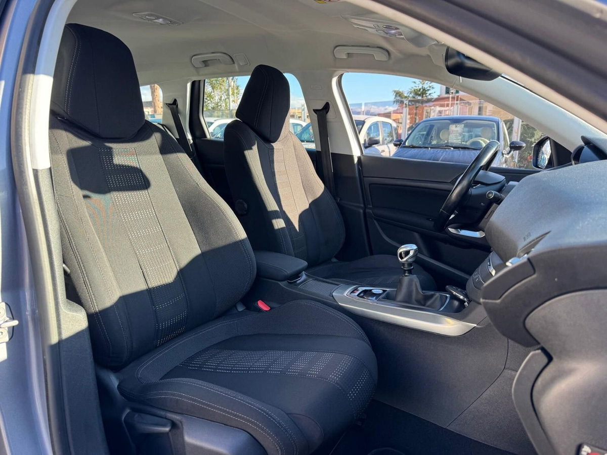 Peugeot 308 SW BlueHDi 120 S&S Allure (10)