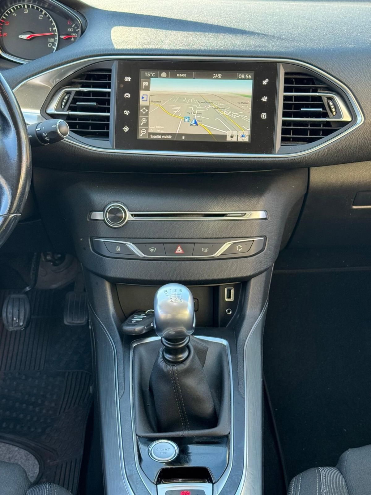Peugeot 308 SW BlueHDi 120 S&S Allure (13)