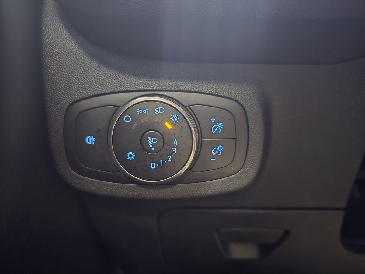 Ford Fiesta 1.0 Ecoboost Hybrid 125 CV 5 porte Titanium (20)