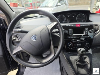 Lancia Ypsilon 1.0 FireFly 5 porte S&S Hybrid Silver Plus (12)