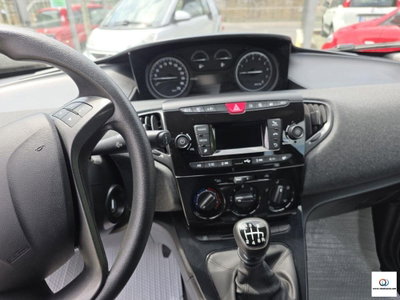 Lancia Ypsilon 1.0 FireFly 5 porte S&S Hybrid Silver Plus (13)