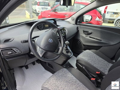Lancia Ypsilon 1.0 FireFly 5 porte S&S Hybrid Silver Plus (7)