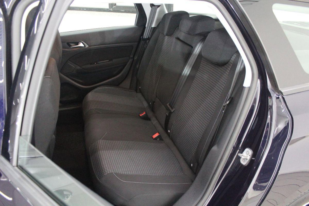 Peugeot 308 SW BlueHDi 130 S&S EAT6 Business (13)