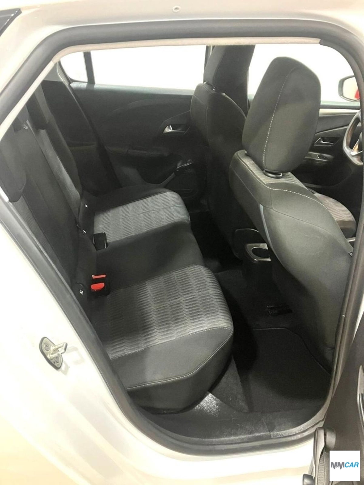 Opel Corsa 1.2 Edition (15)