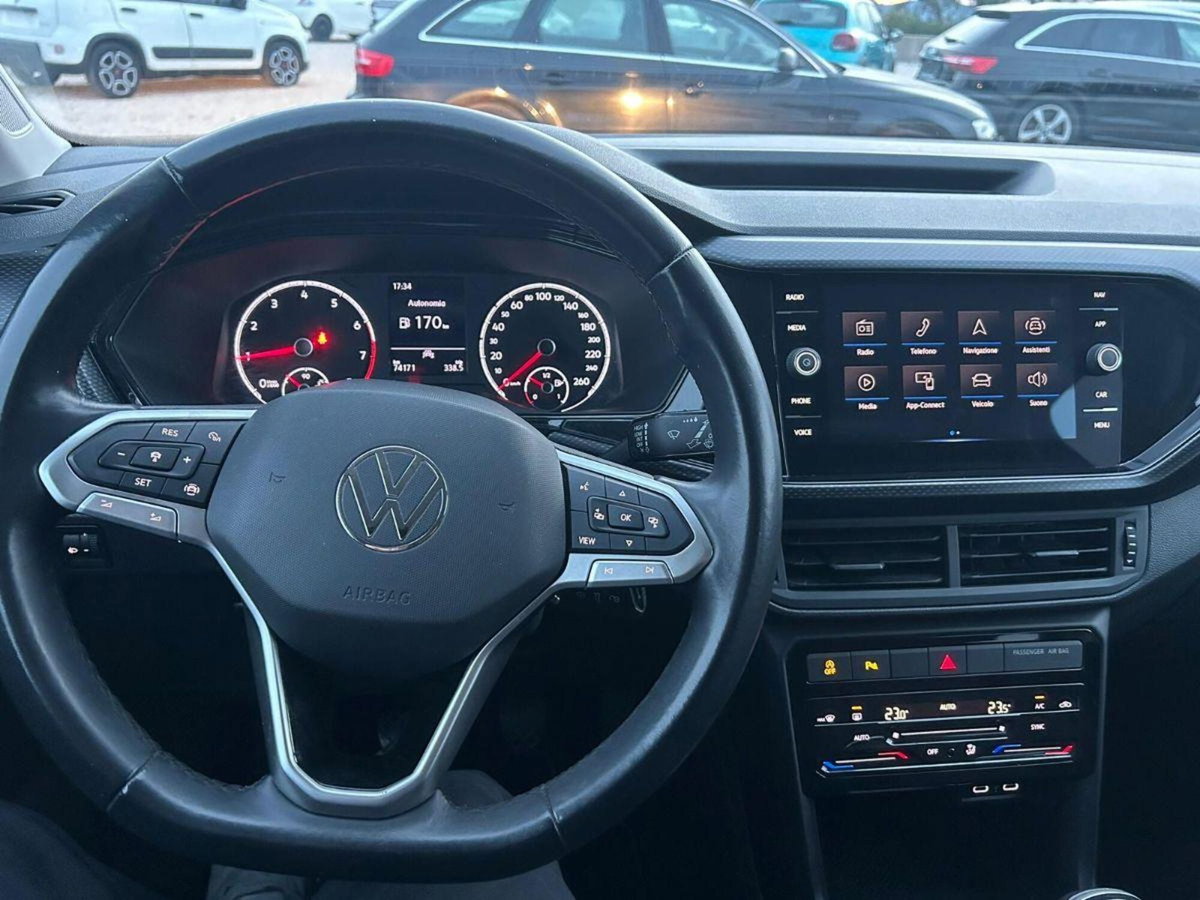 Volkswagen T-Cross 1.0 TSI Sport (11)