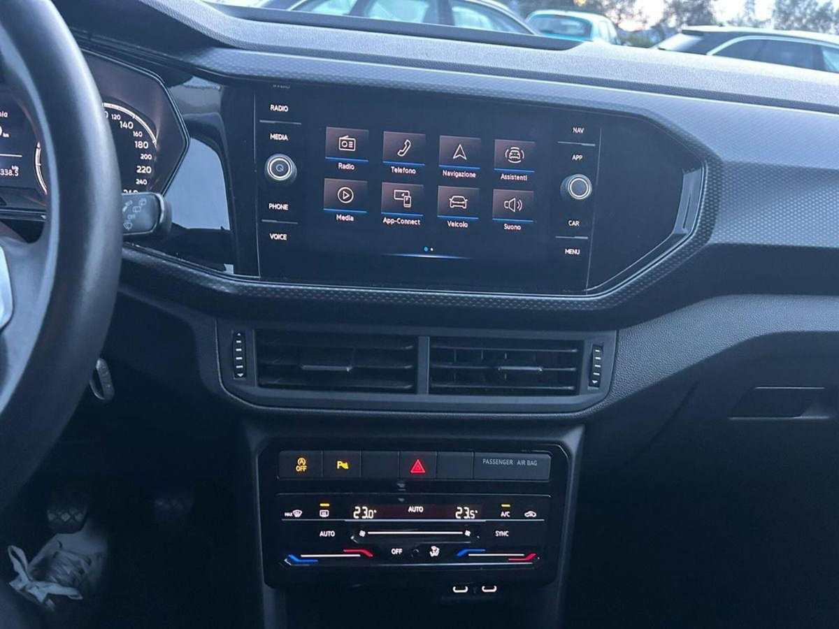 Volkswagen T-Cross 1.0 TSI Sport (12)