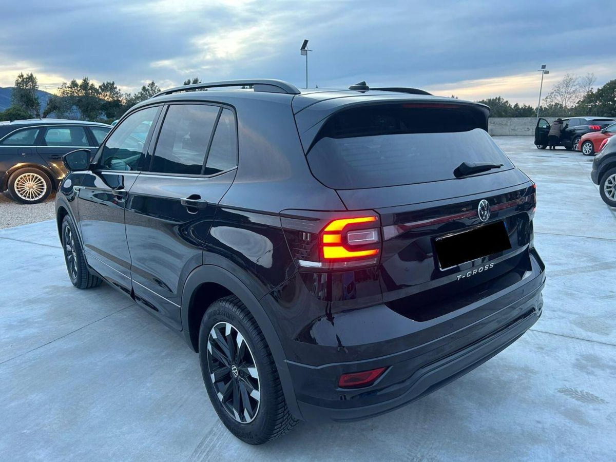 Volkswagen T-Cross 1.0 TSI Sport (4)