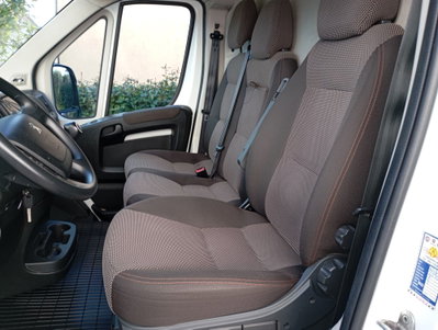 Peugeot Boxer Furgone 335 2.2 BlueHDi 140 S&S PM-TM Furgone Vetrato (9)