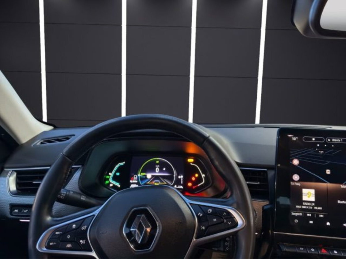 Renault Arkana E-Tech 145 CV Intens (11)