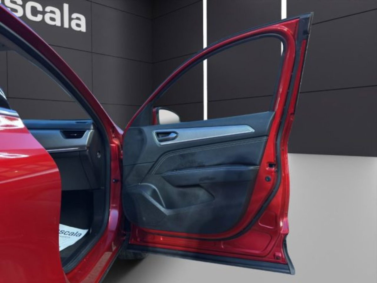 Renault Arkana E-Tech 145 CV Intens (17)