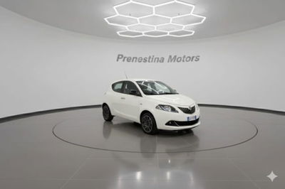 Lancia Ypsilon 1.0 FireFly 5 porte S&S Hybrid Ecochic Gold usata