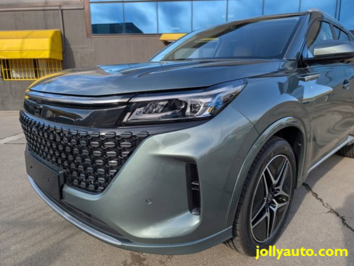 Dfsk E5  1.5 phev Luxury auto e-cvt (3)