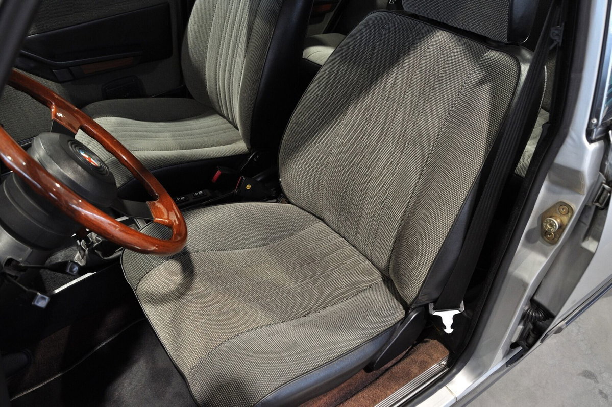 Alfa Romeo Alfetta 2.0i CEM (13)
