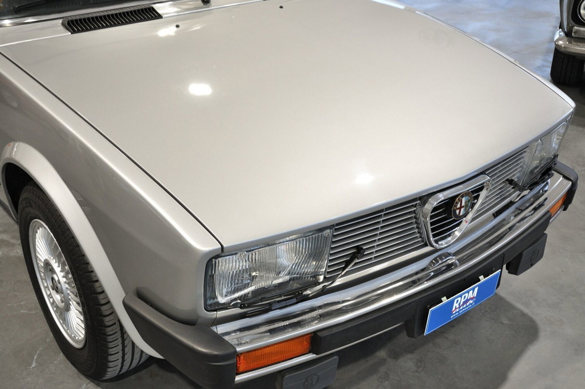 Alfa Romeo Alfetta 2.0i CEM (17)