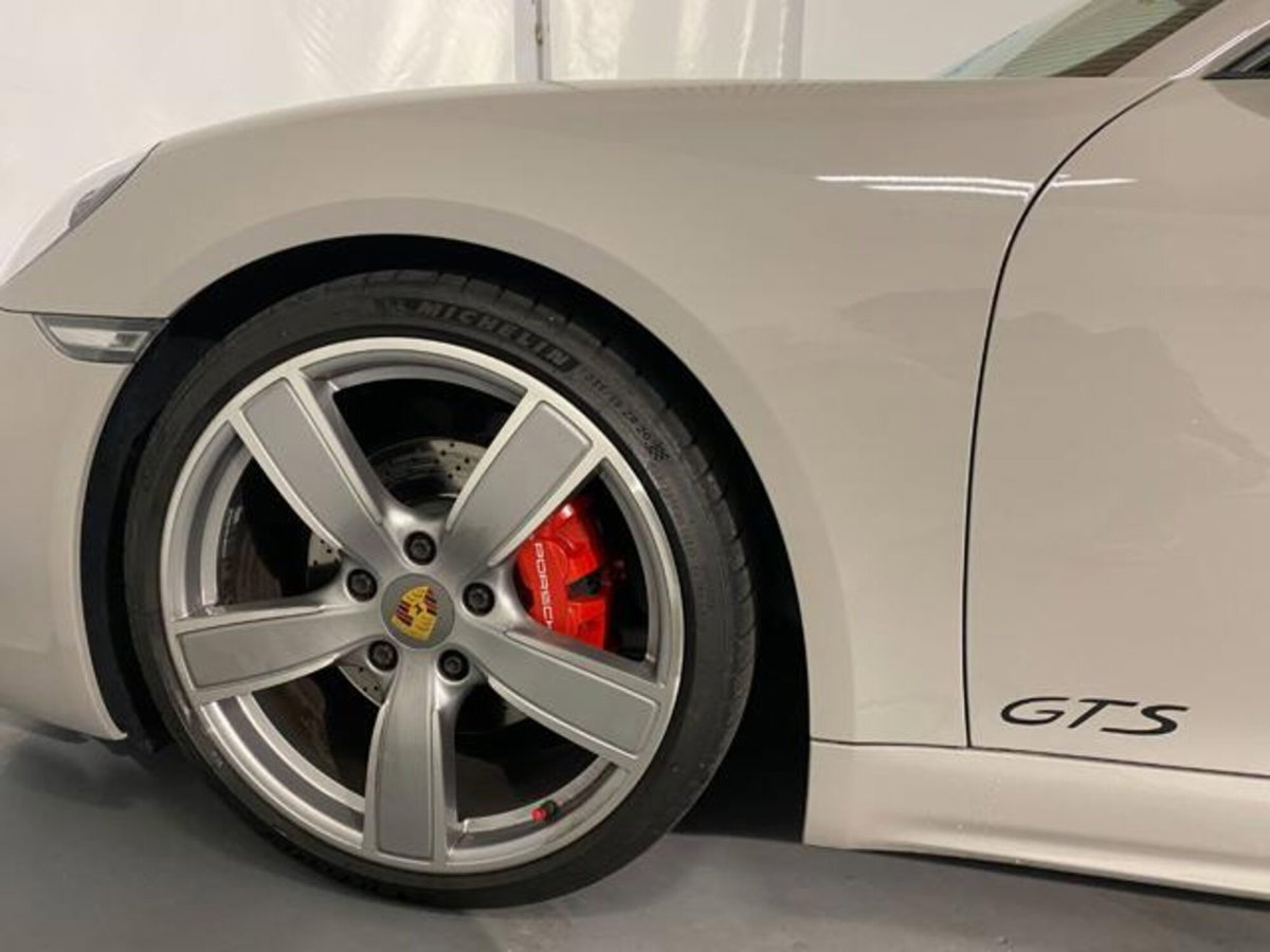 Porsche 718 Cayman  Cayman 2.5 GTS (7)