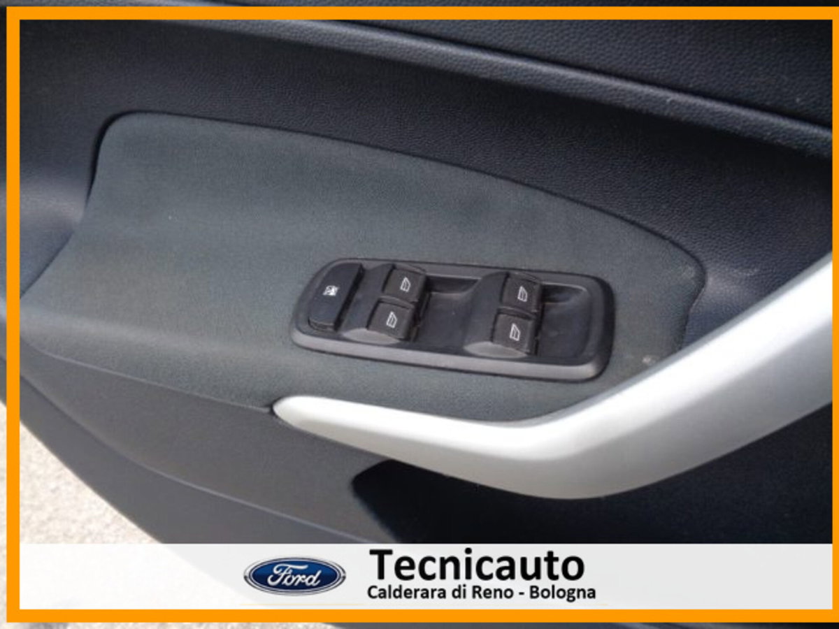 Ford Fiesta Ikon 1.4 5 porte Bz.- GPL (15)