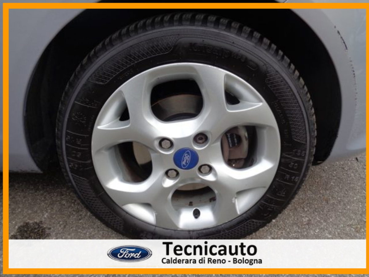 Ford Fiesta Ikon 1.4 5 porte Bz.- GPL (17)