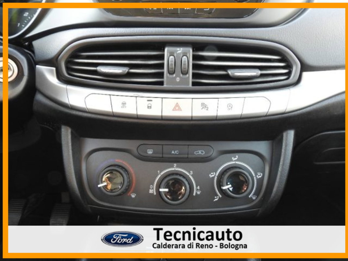 Fiat Tipo Station Wagon Tipo 1.3 Mjt S&S SW Lounge (18)