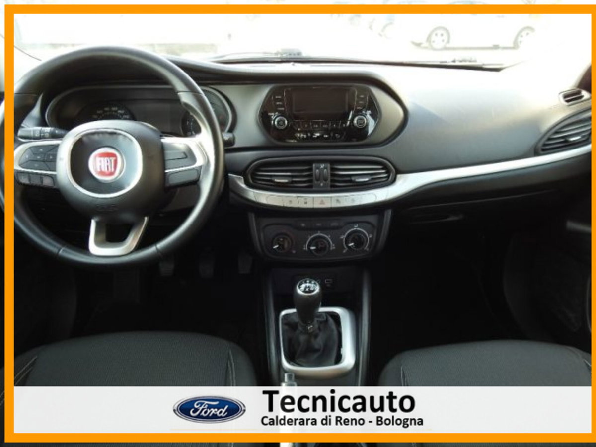 Fiat Tipo Station Wagon Tipo 1.3 Mjt S&S SW Lounge (9)