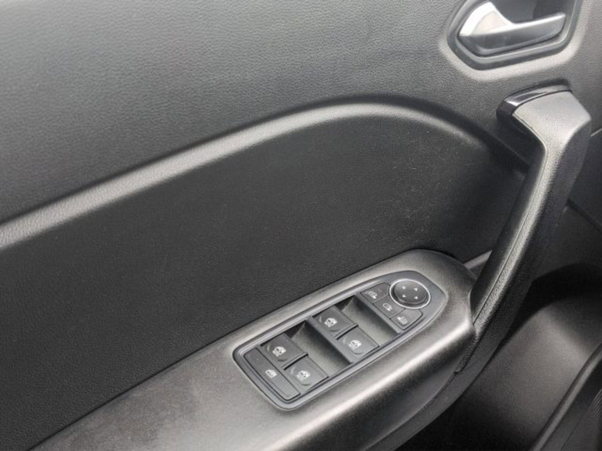 Renault Captur Blue dCi 115 CV EDC Intens (12)