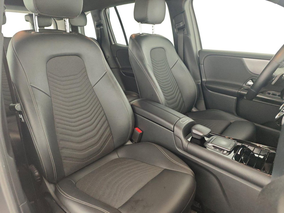 Mercedes-Benz GLB 200 d Automatic 4Matic Sport (13)
