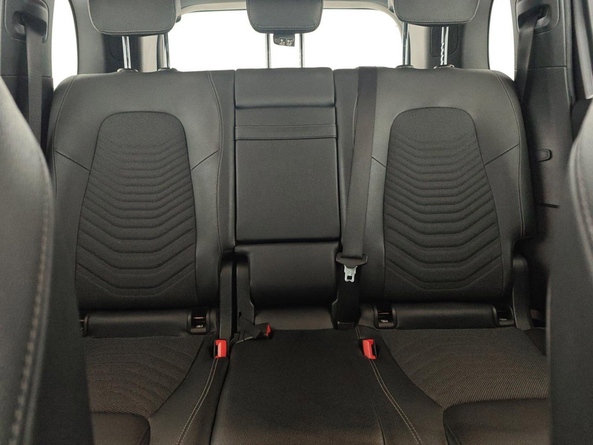 Mercedes-Benz GLB 200 d Automatic 4Matic Sport (15)