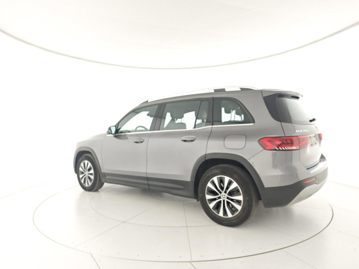 Mercedes-Benz GLB 200 d Automatic 4Matic Sport (3)