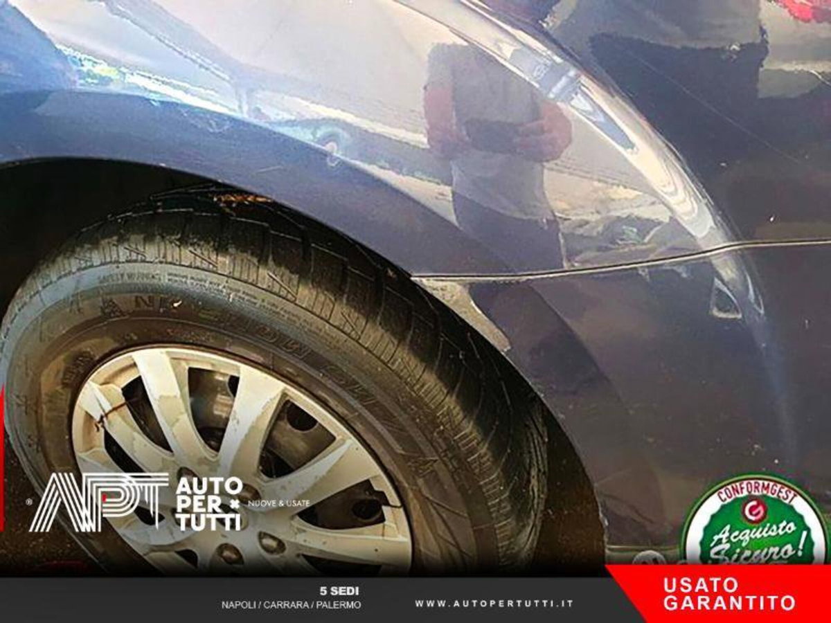 Mitsubishi Outlander 2.0 DI-D Instyle DPF 7p.ti (18)