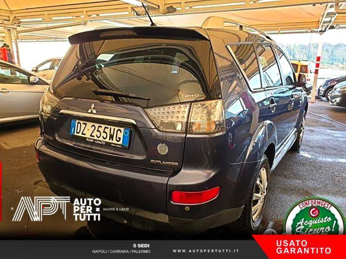 Mitsubishi Outlander 2.0 DI-D Instyle DPF 7p.ti (3)