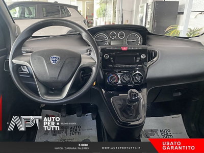 Lancia Ypsilon 0.9 TwinAir 85 CV 5 porte Metano Ecochic Elefantino (11)