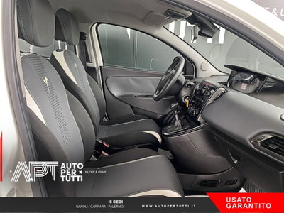 Lancia Ypsilon 0.9 TwinAir 85 CV 5 porte Metano Ecochic Elefantino (14)
